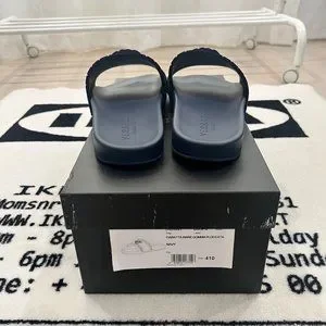 Versace Medusa Head Logo Nubuck Suede Navy Pool Slides Versace Medusa Head Logo Nubuck Suede Navy | Mercari main image 4
